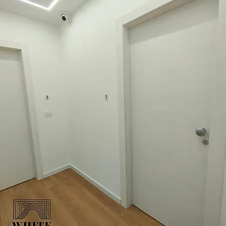 White Caves Apartment *